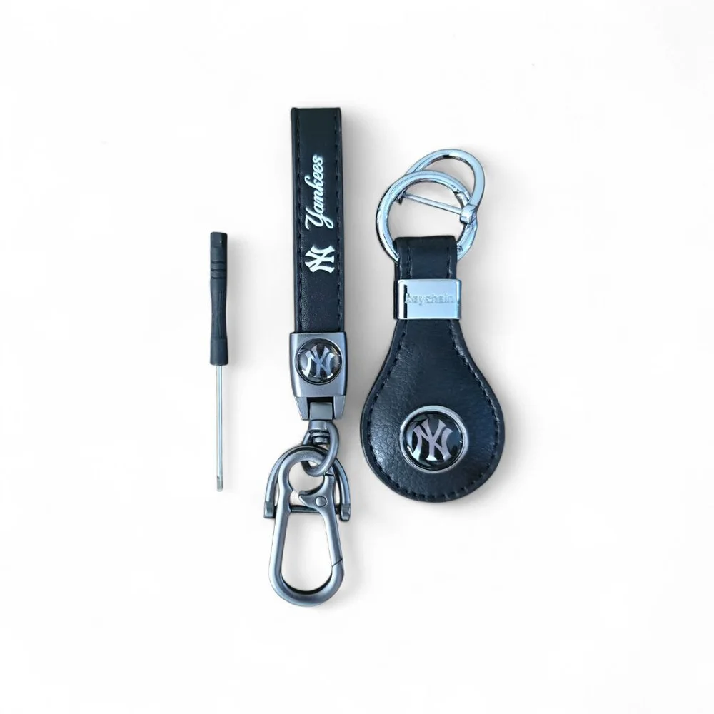 MLB New York Yankees Black Leather Keychains‎ One Size Silver
